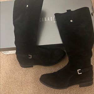 La CANADIENNE Black Suede Boots